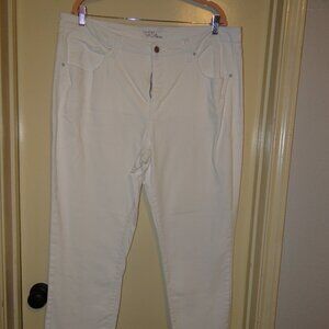 NWOT Time and Tru High-Rise Cropped Raw Hem White Jeans Size 20